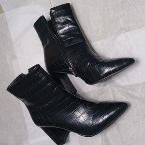 Raid mirren heeled ankle discount boots in black croc mix